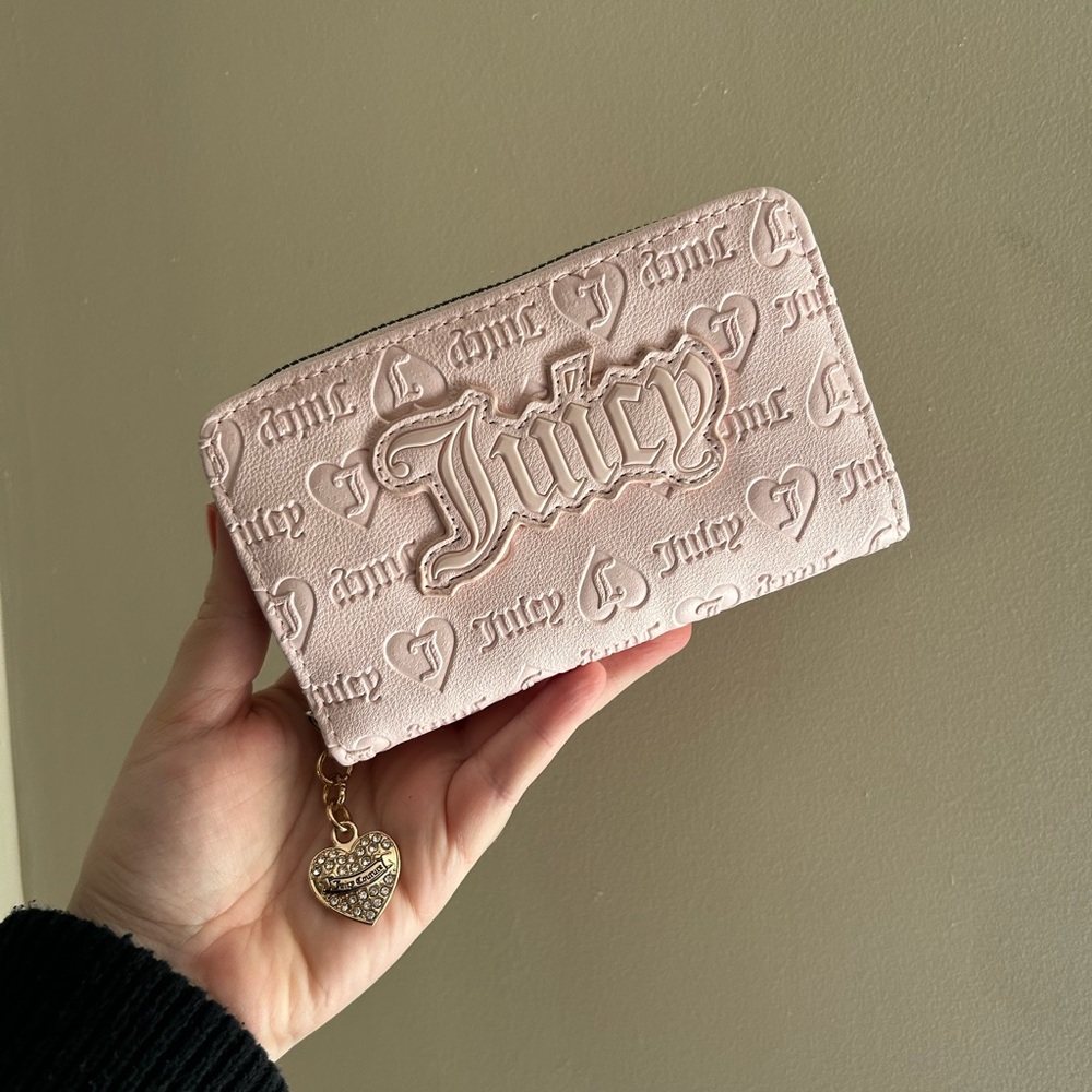 juicy couture | pale pink wallet